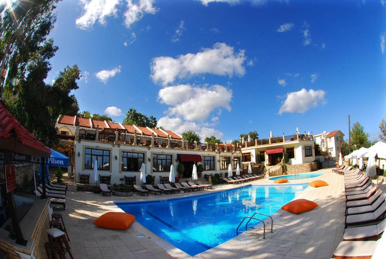 Bellapais Monastery Hotel Кирения Екстериор снимка